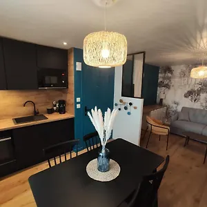 Appartement L'emeraude - Logement Tout Confort - Wifi - Parking - Centre Ville, Vannes