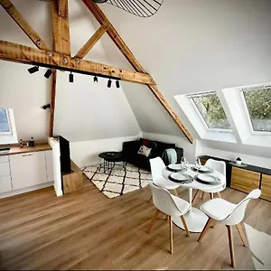 Appartement Logoden - Confort 2 Chambres, Proximite Gare, Parking Prive, Vannes